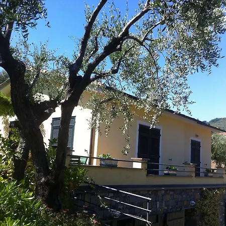 La Casa Di Fedra Сasa de vacaciones Imperia