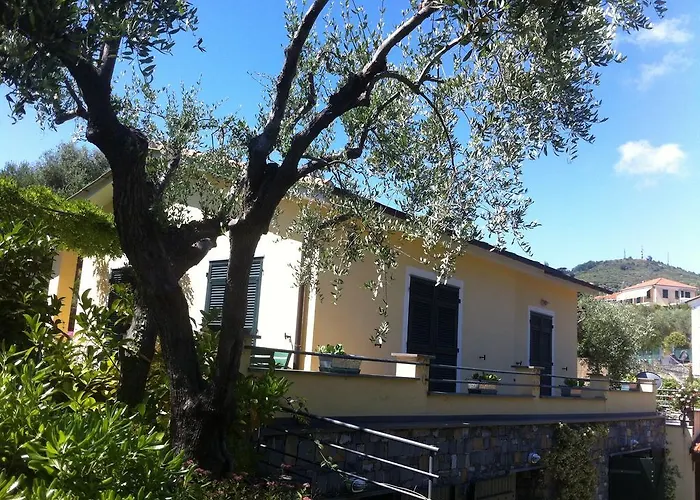 La Casa Di Fedra Semesterbostad Imperia